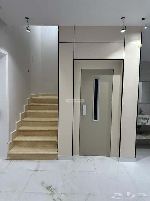 فيلا 304 متر مربع شرقية على شارع 25م حارة الباب الجديد، مكة المكرمة