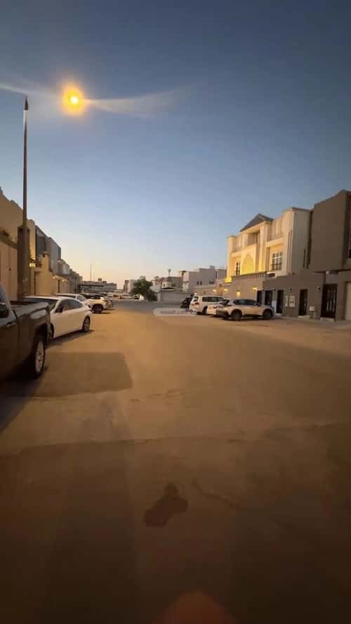 فيلا 411 متر مربع غربية على شارع 20م غرناطة، شرق الرياض، الرياض