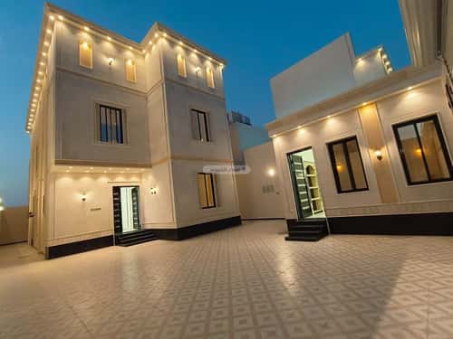 فيلا 360 متر مربع جنوبية على شارع 15م ريحه، الطائف