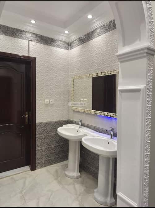 Apartment 585 SQM with 4 Bedrooms Hay Al Mubaoth, Madinah