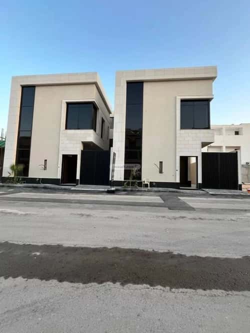Villa 340 SQM Facing South on 20m Width Street Al-Mahdiyah, West Riyadh, Riyadh