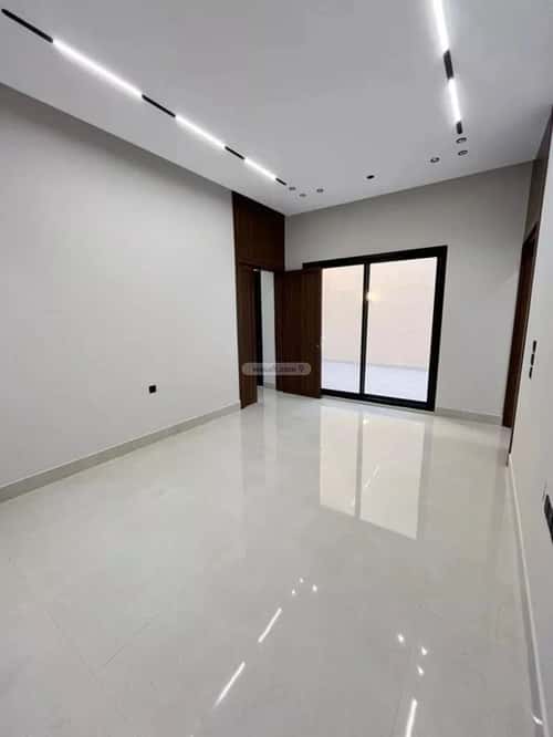 6 bedroom villa in Al Mahdiyyah