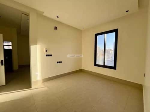 Building 900 SQM Facing North Al-Mahdiyah, West Riyadh, Riyadh