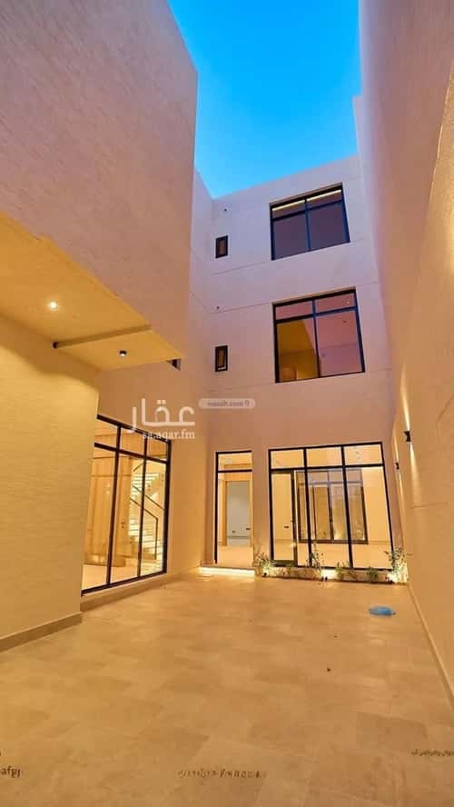 6 bedroom villa in Al Mahdiyyah