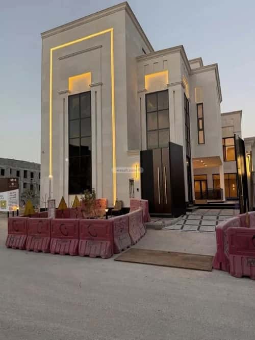 6 bedroom villa in Al Mahdiyyah