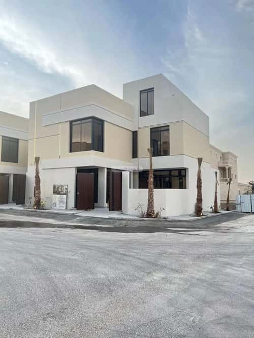 Villa 280 SQM Facing East on 20m Width Street Al-Mahdiyah, West Riyadh, Riyadh