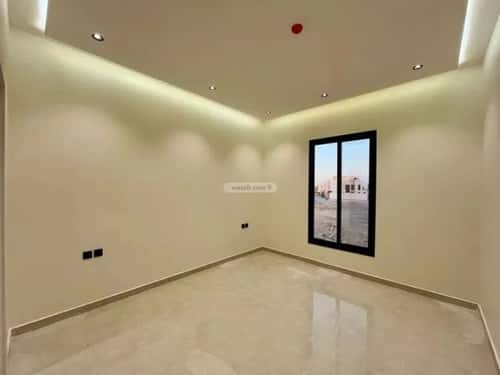Building 900 SQM Facing North Al-Mahdiyah, West Riyadh, Riyadh