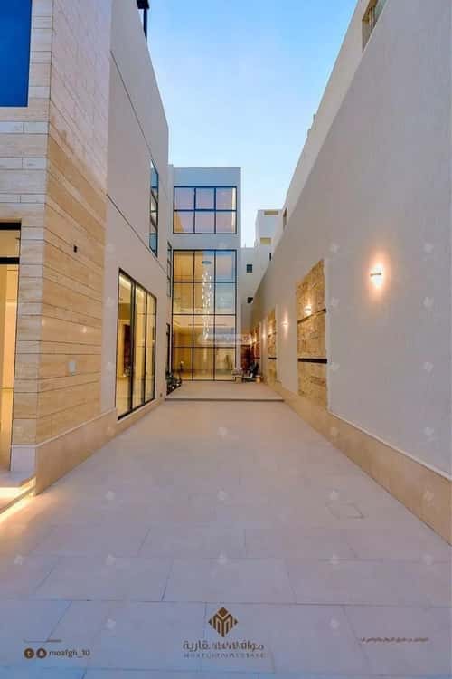 6 bedroom villa in Al Mahdiyyah