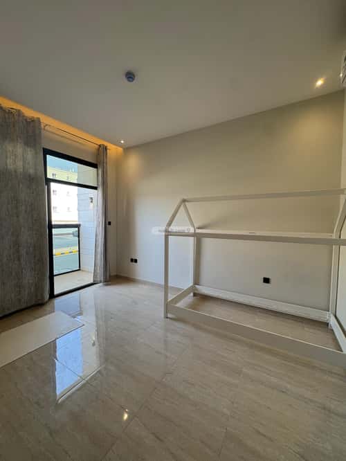 Apartment 135 SQM with 5 Bedrooms Al-Malqa, North Riyadh, Riyadh