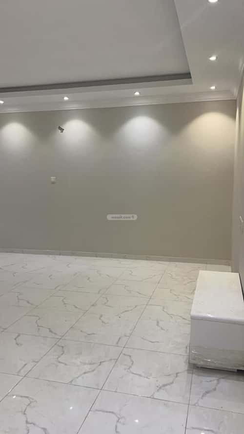 فيلا 315 متر مربع واجهة شمالية ب 5 غرف طيبة، الدمام