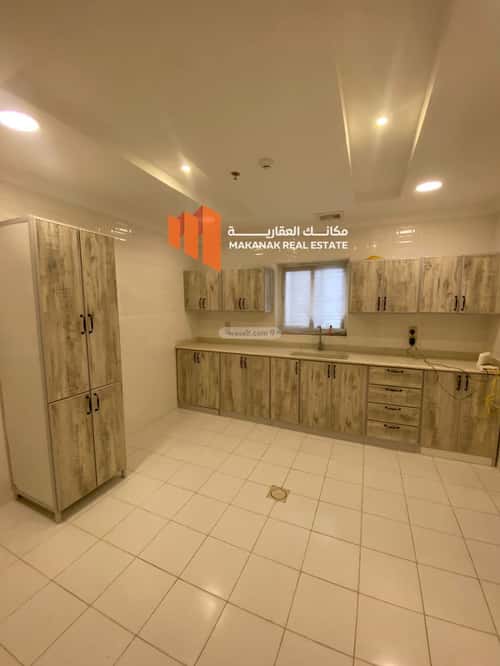 شقة 205 متر مربع ب 3 غرف الحمراء، الخبر