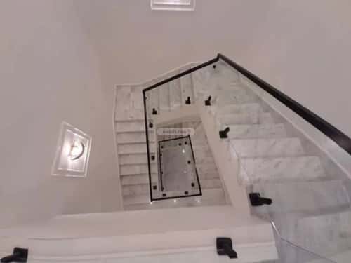 فيلا 261 متر مربع شرقية على شارع 20م ظهرة لبن، غرب الرياض، الرياض