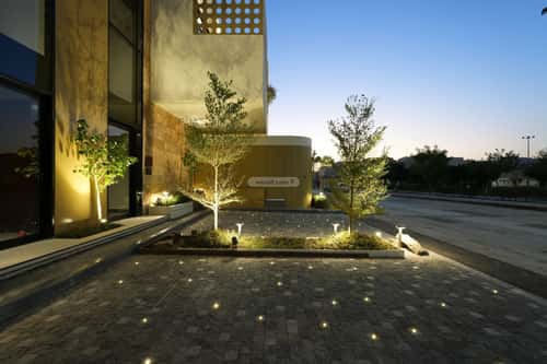 Floor 775 SQM with 3 Bedrooms King Fahd, North Riyadh, Riyadh