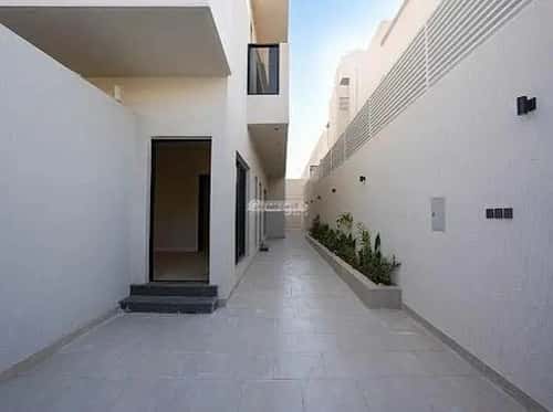 Floor 200 SQM with 3 Bedrooms Al-Maseef, North Riyadh, Riyadh