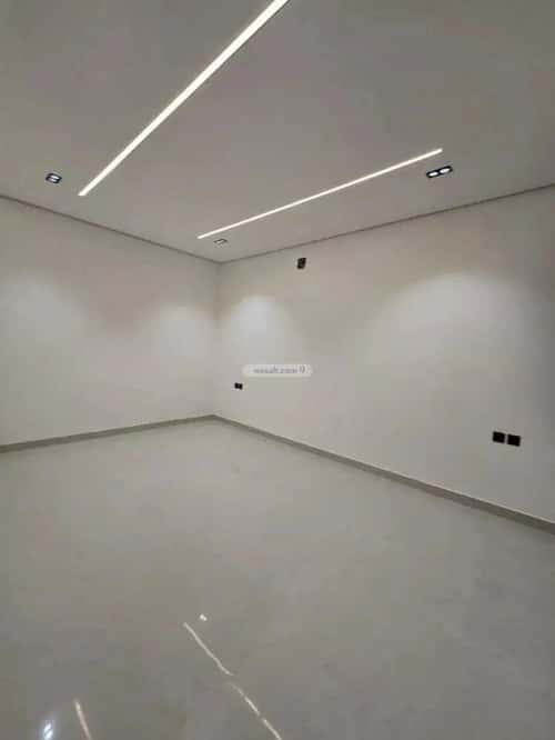 Floor 195 SQM with 4 Bedrooms Okaz, South Riyadh, Riyadh