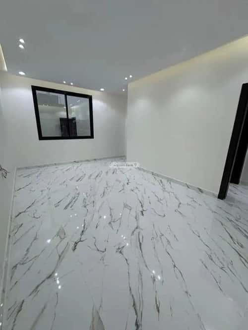 Floor 249 SQM with 6 Bedrooms Al-Awaly, West Riyadh, Riyadh