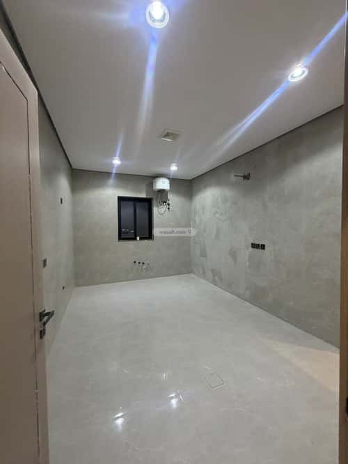 Apartment 165 SQM with 5 Bedrooms King Fahad Dist, Aldammam