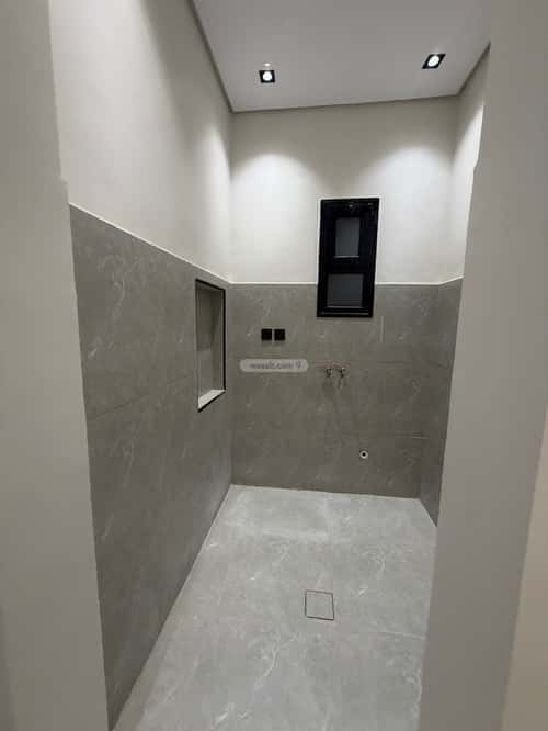 Apartment 165 SQM with 5 Bedrooms King Fahad Dist, Aldammam