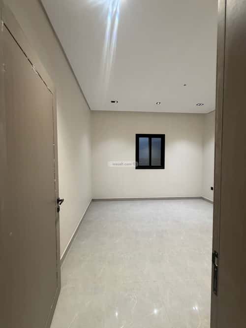 شقة 165 متر مربع ب 5 غرف ضاحية الملك فهد، الدمام