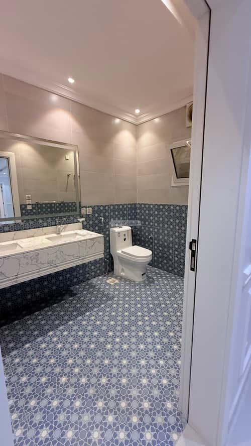 فيلا 237 متر مربع واجهة جنوبية ب 8 غرف المروة، شمال جدة، جدة