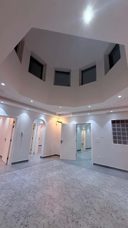 فيلا 237 متر مربع واجهة جنوبية ب 8 غرف المروة، شمال جدة، جدة