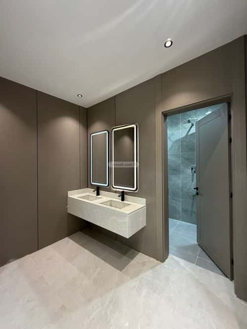 Villa 273 SQM King Fahad Dist, Aldammam