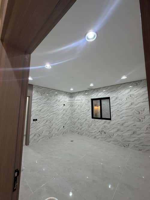 Villa 273 SQM King Fahad Dist, Aldammam