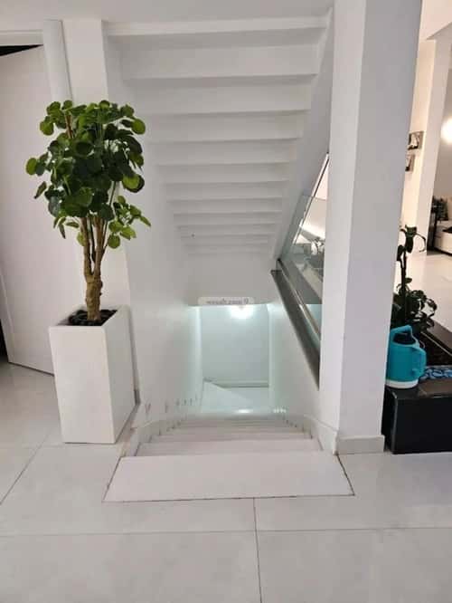 فيلا 751 متر مربع شمالية على شارع 20م القيروان، شمال الرياض، الرياض