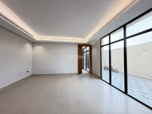 5 bedroom villa in Al Mahdiyyah