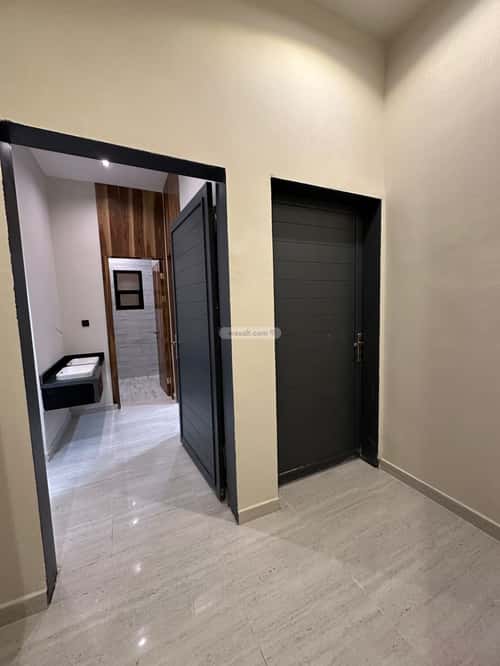 Floor 189 SQM with 5 Bedrooms Al-Qadisiyah, East Riyadh, Riyadh