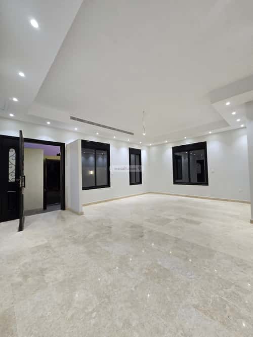 فيلا 276 متر مربع غربية على شارع 15م الصواري، شمال جدة، جدة