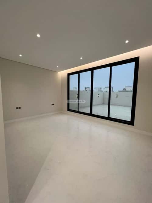 فيلا 300 متر مربع شمالية على شارع 20م المهدية، غرب الرياض، الرياض