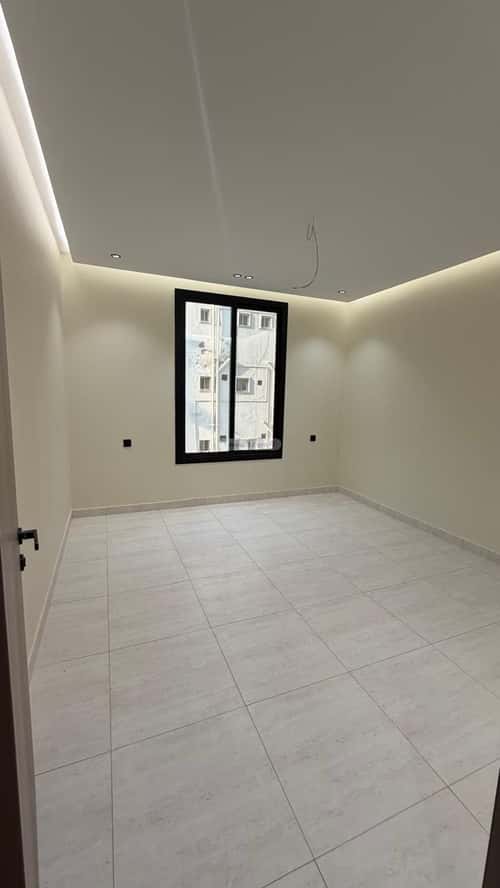 شقة 127 متر مربع ب 4 غرف الروضة، شمال جدة، جدة