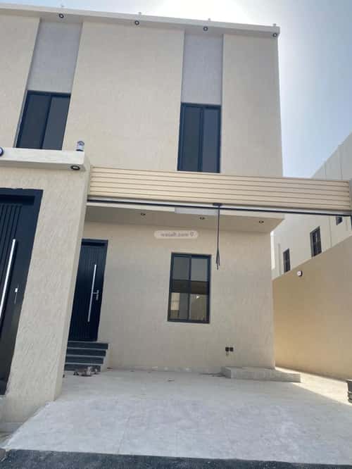 فيلا 361 متر مربع غربية على شارع 15م الرحبة، الطائف