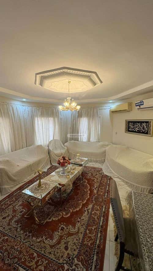 فيلا 676 متر مربع شرقية على شارع 12م المنار، شرق جدة، جدة