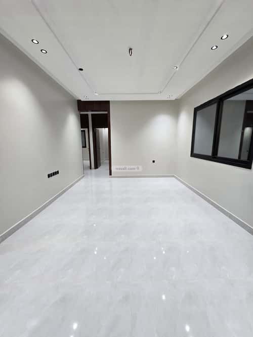 Floor 248 SQM with 8 Bedrooms Dahiat Namar, West Riyadh, Riyadh