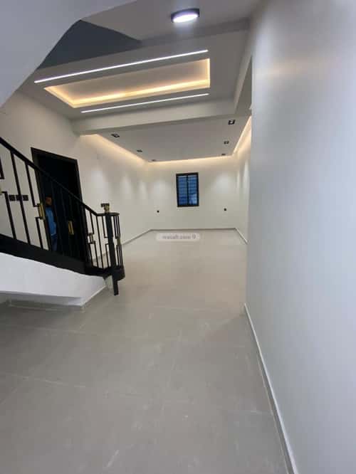 شقة 256 متر مربع ب 8 غرف الزهور، أبها