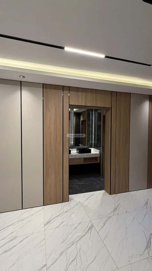 فيلا 840 متر مربع شرقية على شارع 15م الأمواج، الخبر