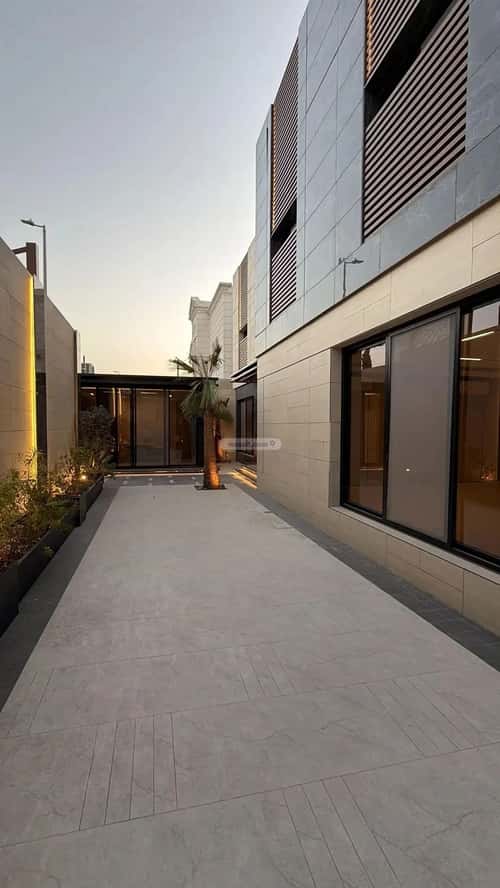 فيلا 840 متر مربع شرقية على شارع 15م الأمواج، الخبر