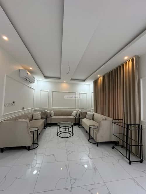 فيلا 250 متر مربع شمالية على شارع 24م ضاحية الملك فهد، الدمام