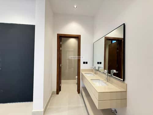 6 bedroom villa in Al Mahdiyyah