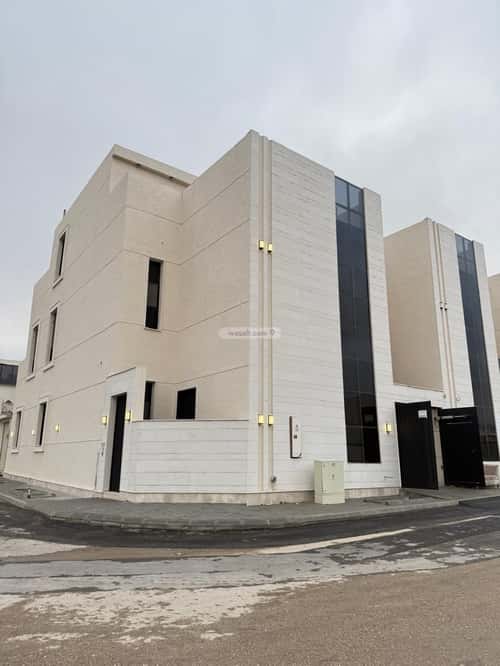 Villa 377 SQM Facing South East on 20m Width Street Al-Mahdiyah, West Riyadh, Riyadh