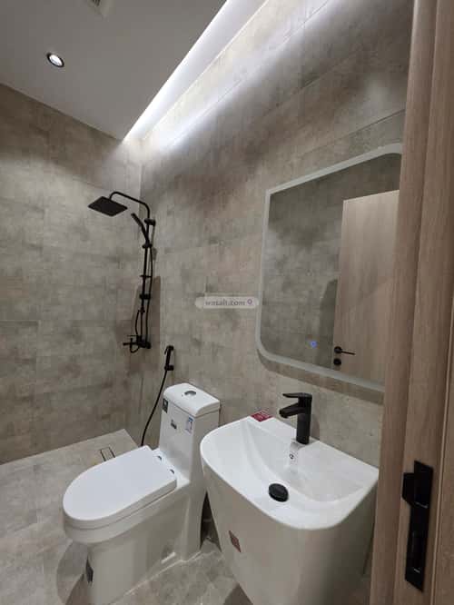 3 bedroom apartment in Al Salamah