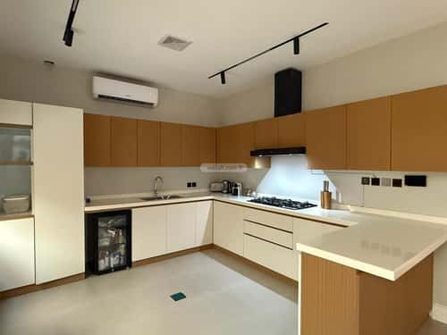 فيلا 250 متر مربع واجهة جنوبية ب 7 غرف العارض، شمال الرياض، الرياض