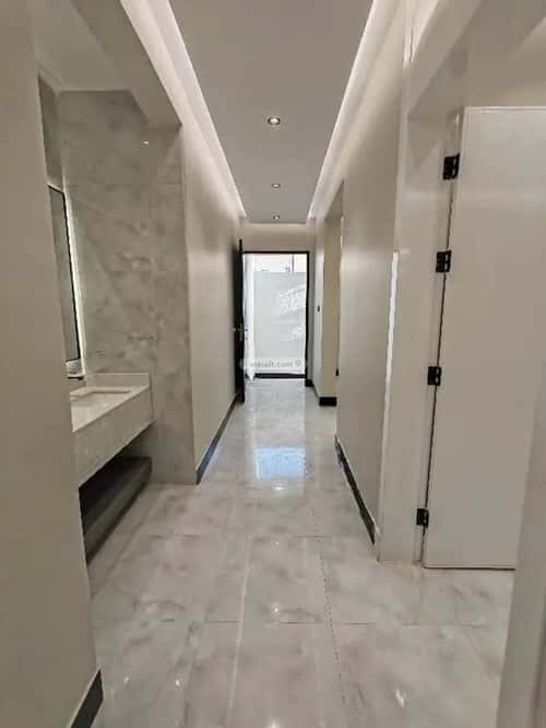 شقة 242 متر مربع ب 6 غرف النزهة 2، أحد رفيدة