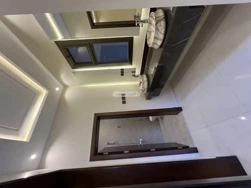 فيلا 300 متر مربع غربية على شارع 15م النور، خميس مشيط