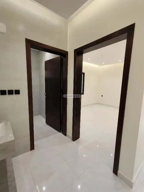 شقة 377 متر مربع ب 11 غرف التعاون، خميس مشيط