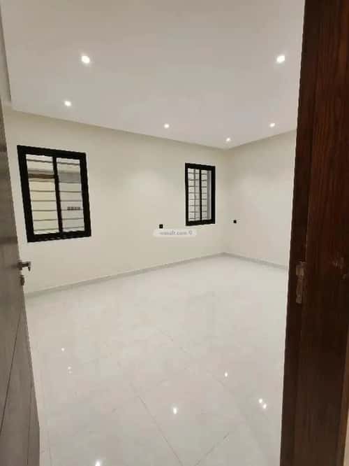Apartment 377 SQM with 11 Bedrooms Al Taawun, Khamis Mushait
