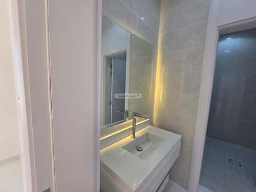 شقة 228 متر مربع ب 6 غرف السويس 1، جازان