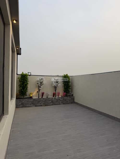 Apartment 189 SQM with 5 Bedrooms King Fahad Dist, Aldammam